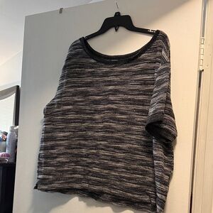 Old Navy Black and White Knit Top